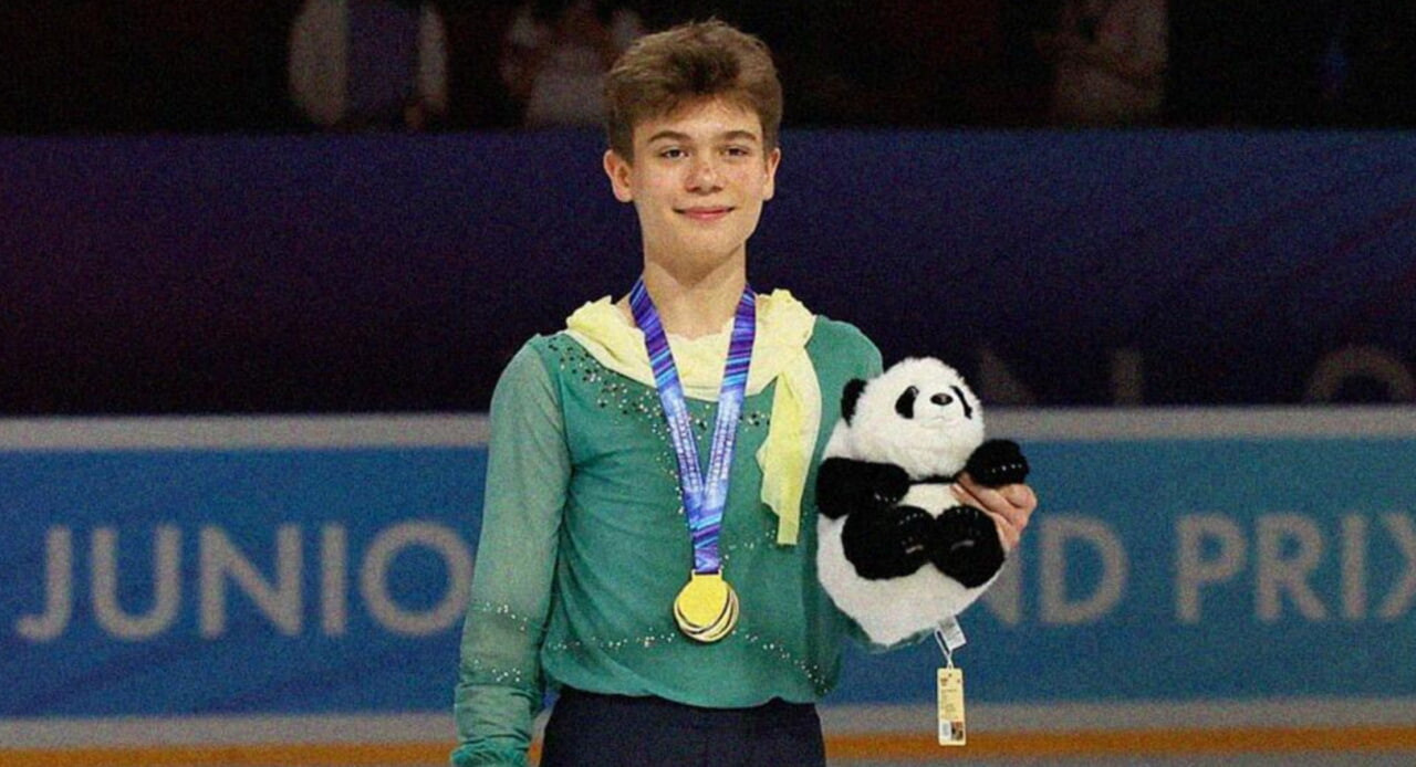 Лев Лазарев выиграл золото юниорского Гран-при в Китае: 250,21 балла и четыре квада